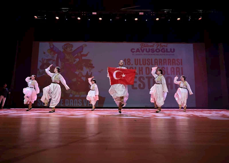 Denizli 18. Uluslararası Halk Dansları Festivali sona erdi
