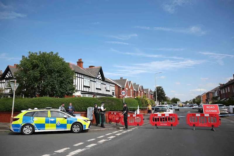 İngiltere’deki bıçaklı saldırıda yaralanan 2 çocuk hayatını kaybetti

