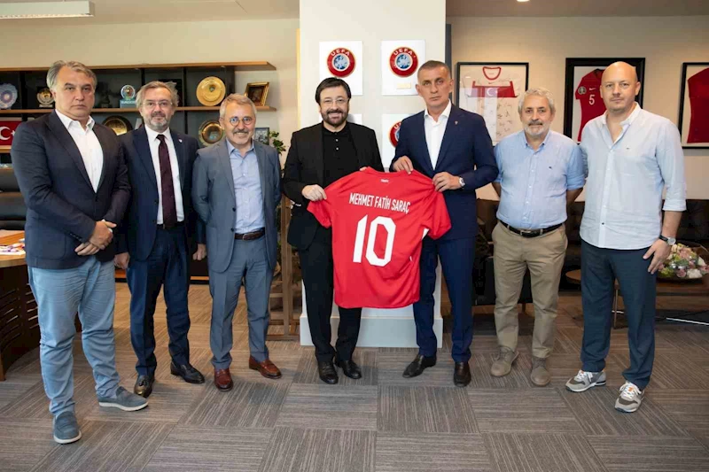 Kasımpaşa Başkanı Mehmet Fatih Saraç’tan TFF Başkanı Hacıosmanoğlu’na ziyaret
