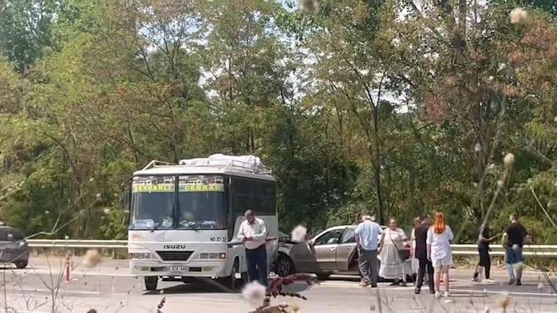 Bursa’da otomobil ile otobüs çarpıştı: 1 yaralı
