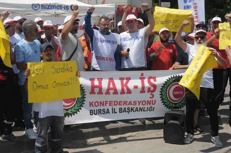 Yalova Belediyesi’nde işten çıkarılan 86 işçi için greve gidildi
