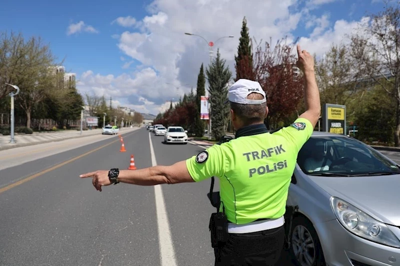 Alkollü araç kullanan 36 sürücüye işlem yapıldı
