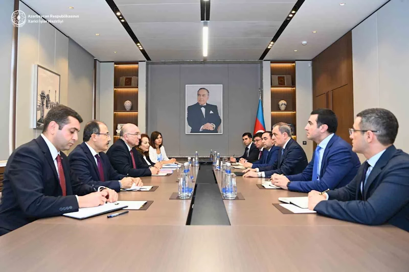 Dışişleri Bakanlığı Doğu Avrupa ve Güney Kafkasya Daire Başkanı Samsar, Azerbaycan Dışişleri Bakanı Bayramov ile görüştü

