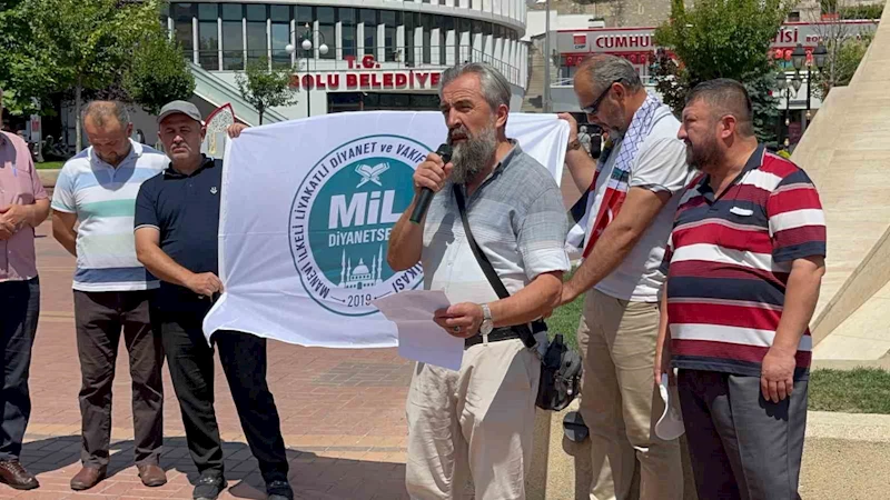 Din görevlileri Tanju Özcan’ı protesto etti

