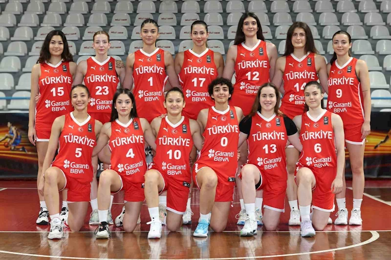 Milliler, FIBA 18 Yaş Altı Kızlar Avrupa Şampiyonası hazırlıklarını tamamladı
