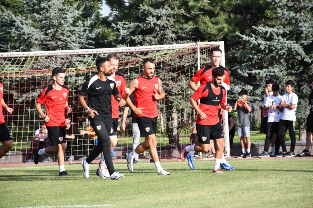 Kayserispor İzmir yolcusu: Renktaşı ile karşı karşıya