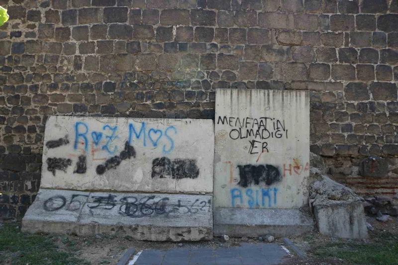 Diyarbakır Kültür Turizm ve Musiki Başkanı Aksu’dan kültür varlıklarına sahip çıkma çağrısı
