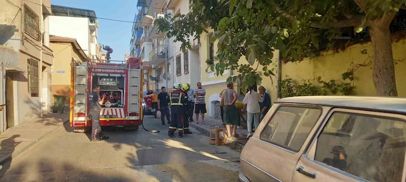 Yanık kokusu alan kurye, evi yanmaktan kurtardı
