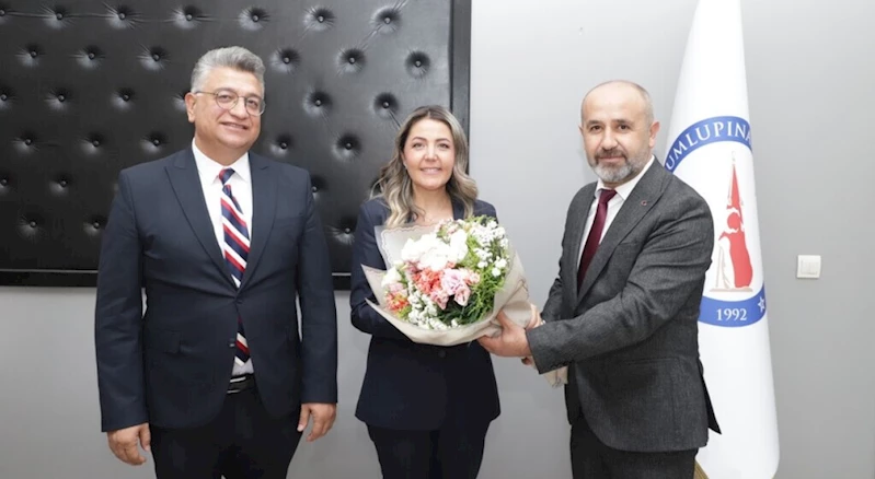 DPÜ Eğitim Fakültesi Dekanı Prof. Dr. Metin Demir görevine başladı
