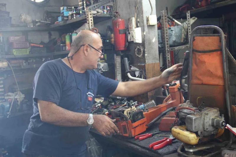 Motorlu tırpan tamircilerinde ‘hasat’ yoğunluğu
