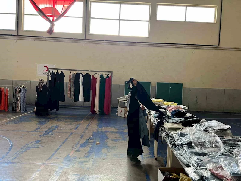 Bayburt Kızılay Aydıntepe’de butik mağaza açtı
