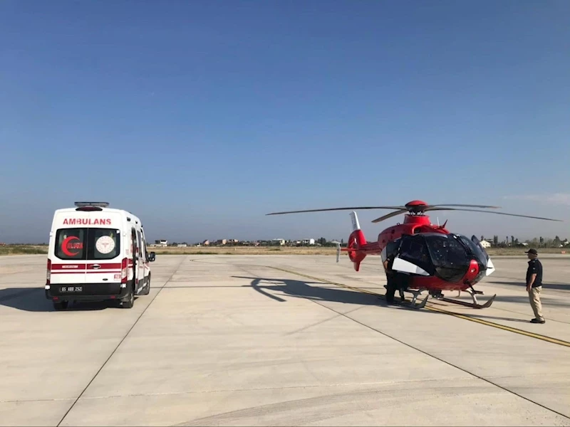 Yenidoğan hasta helikopter ambulansla Diyarbakır’a sevk edildi
