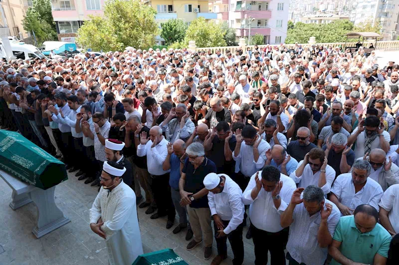 Abdülhamit Han Camii’nde Haniye için gıyabi cenaze namazı
