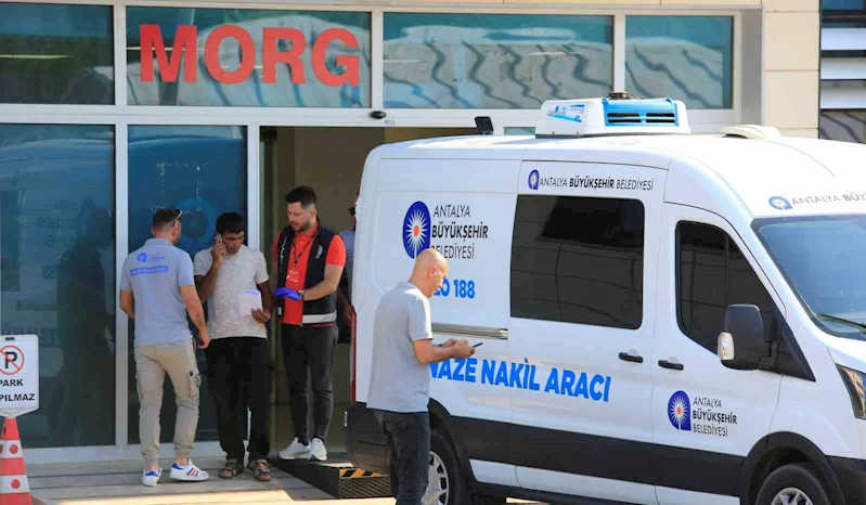 Vahşi cinayete kurban giden anne ve oğlu Edirne’de toprağa verilecek
