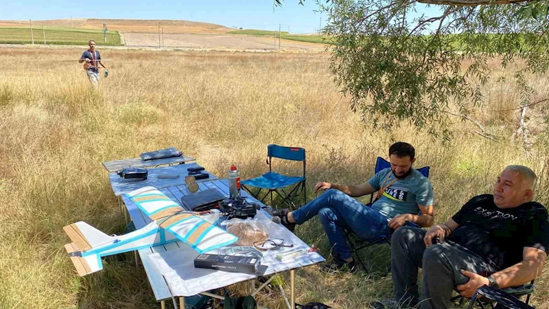 Model uçakları için pist talep ettiler
