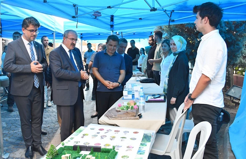 ÇOMÜ Tercih ve Tanıtım Günleri Rektörlük Şehir Ofisinde Gerçekleşti
