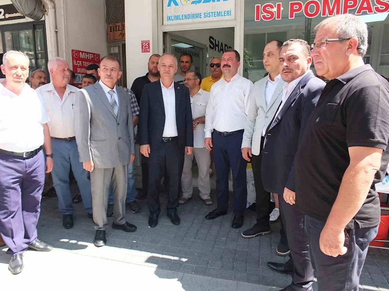 Balıkesir’de MHP İlçe yönetimi aşure hayrı düzenledi
