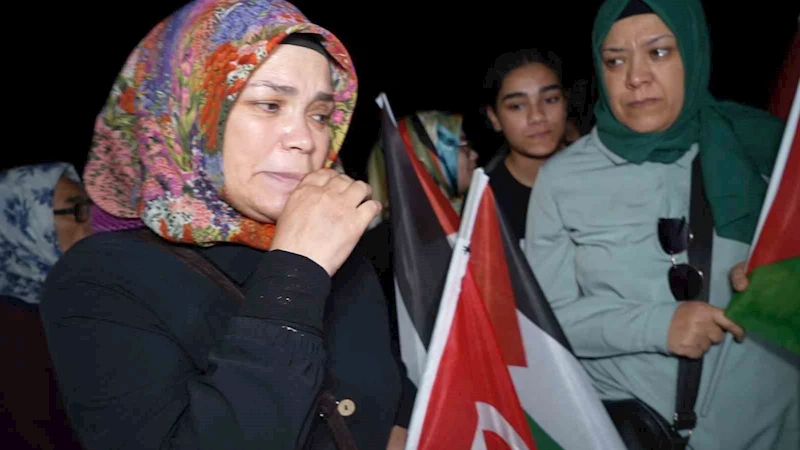 Gözyaşları Filistin için aktı: 