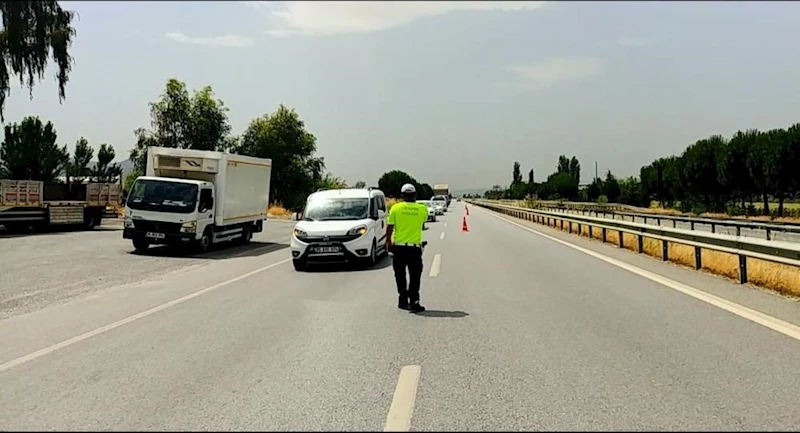 Aydın’da trafik ekiplerinden 26 bin araca işlem
