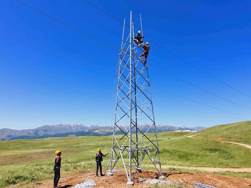 VEDAŞ, elektrik şebekesini güçlendiriyor
