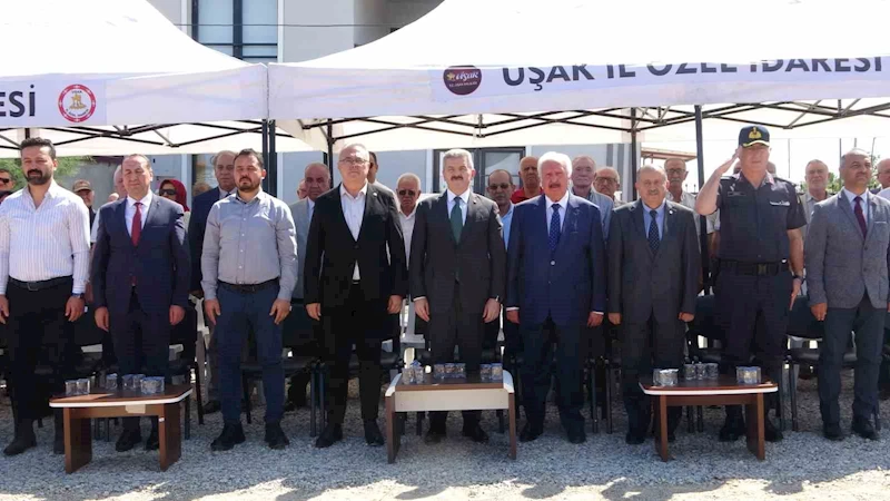 Uşak’ta hayırsever tarafından yapılan okulun temeli törenle atıldı
