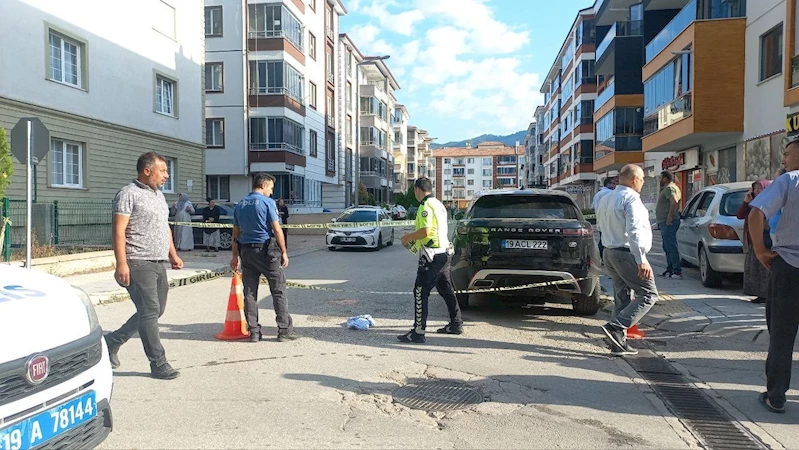 İş adamı evinin önünde silahlı saldırıya uğradı
