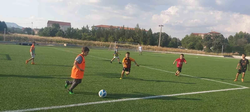 Gediz’de toplam 2 bin 771 kişiye sporcu kartı çıkartıldı
