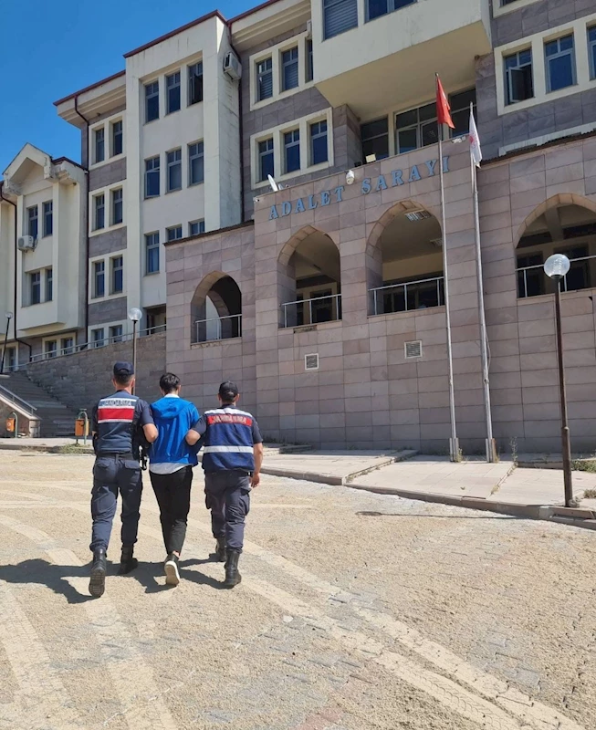 Yozgat’ta şantaj ve taciz suçlarından aranan firari yakalandı
