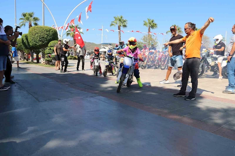 Fethiye’de Süper Enduro Şampiyonası, magazin startıyla başladı
