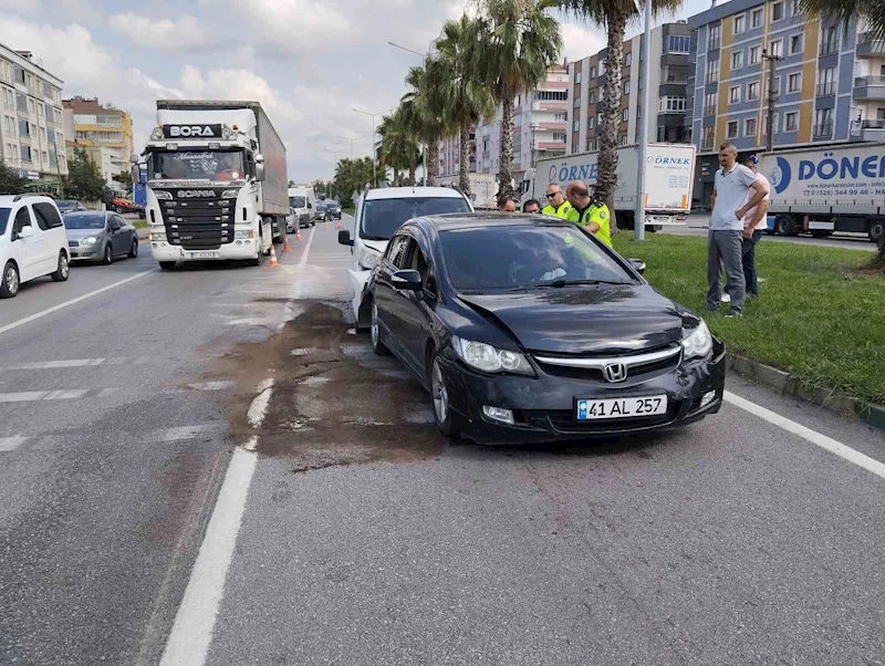 Çarşamba’da 3 araçlı zincirleme kaza: 3 yaralı
