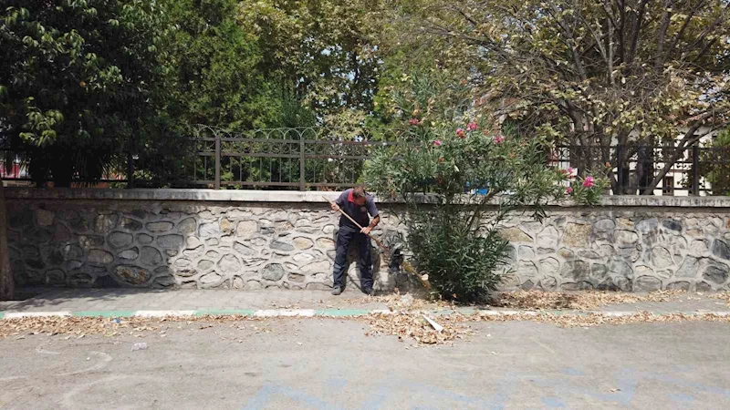 Gürsu Belediyesi’nden ilçedeki okullara makyaj
