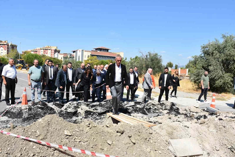 TFF Başkanı Hacıosmanoğlu’nu, Manisa’da şaşırtan manzara
