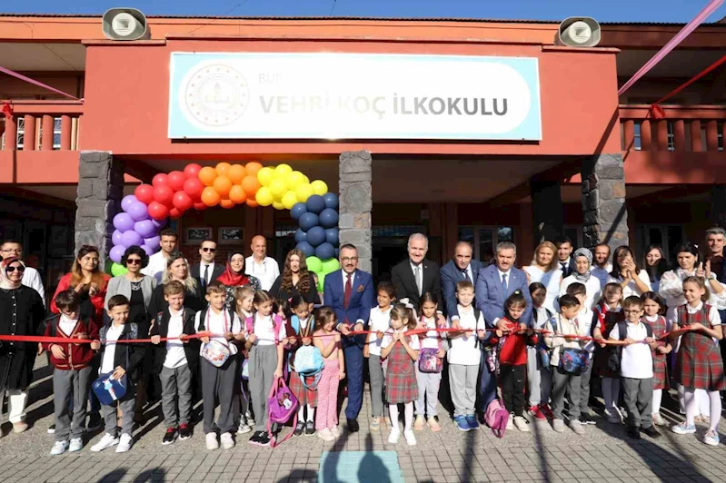 İlk ders zilini protokol çaldı
