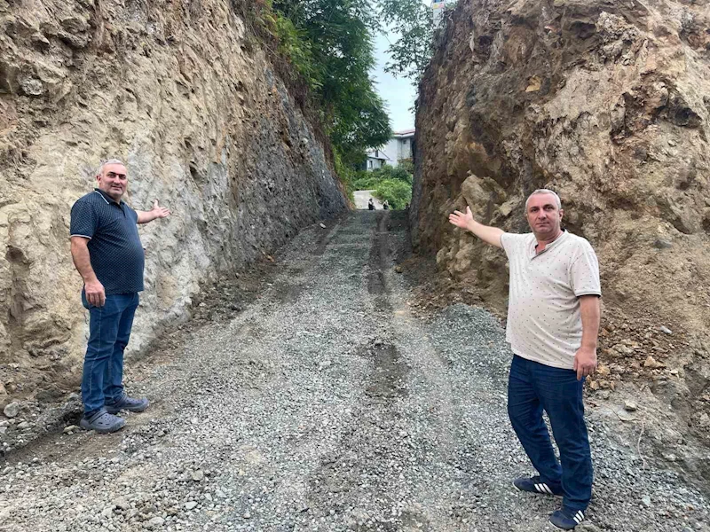 Ölenlerin yolu yaşayanları isyan ettirdi
