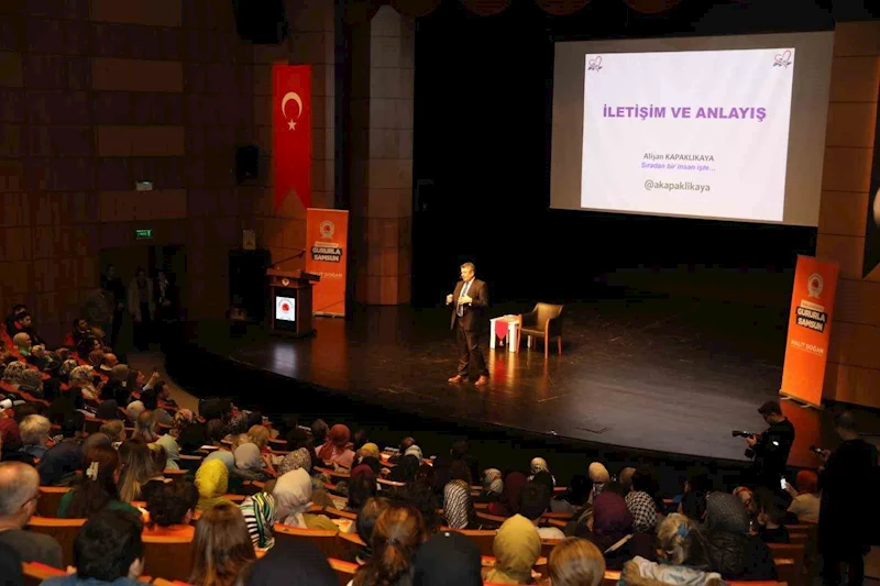 “Yaşamın Temeli: İletişim ve Anlayış” Konferansı
