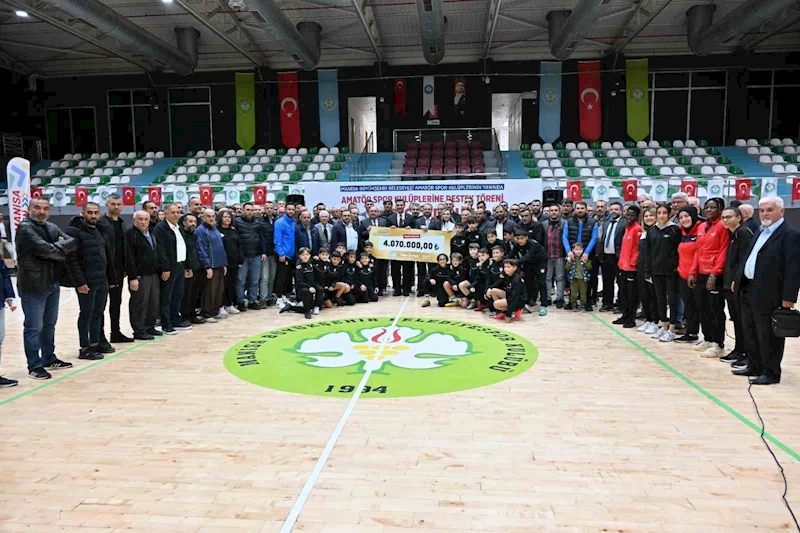 Manisa Büyükşehir Belediyesi sporun geleceğine yatırım yapıyor
