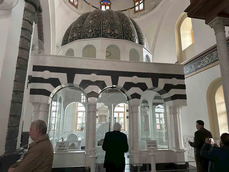 Hz. Halid Bin Velid Camii ve Türbesi açıldı
