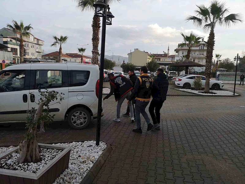 Fethiye’de yağma olayına karışan 2 kişi tutuklandı
