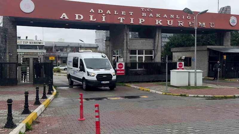 Bağcılar’da öldürülen 12 yaşındaki kızın cenazesi Adli Tıp Kurumu’ndan alındı
