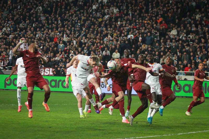 Trendyol Süper Lig: Atakaş Hatayspor: 1 - Galatasaray: 1 (Maç sonucu)
