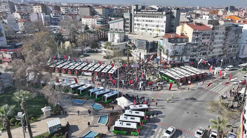 200 milyonluk yeni araçları tanıtan Başkan Çavuşoğlu’ndan Denizli’ye raylı sistem müjdesi
