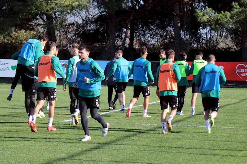 Sakaryaspor’da, Gençlerbirliği mesaisi devam etti
