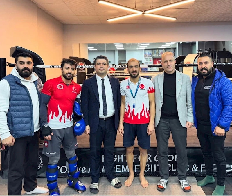 Kick Boks kervanı Antalya yollarında
