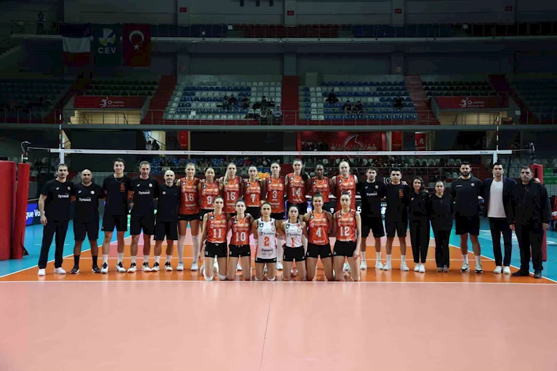 CEV Şampiyonlar Ligi: Eczacıbaşı Dynavit: 3 - Levallois Paris SC: 0
