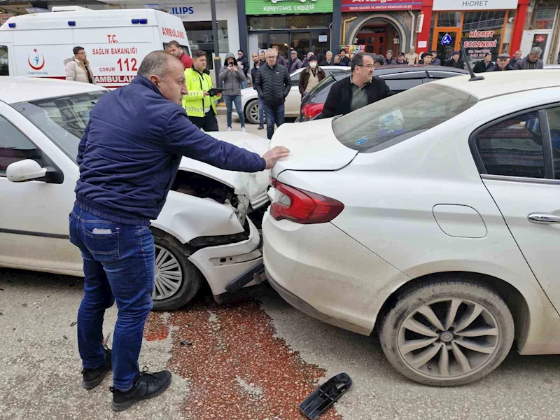 Çorum’da iki otomobil çarpıştı: 1 yaralı
