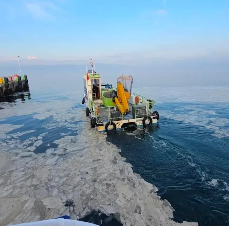 Marmara Denizi’nde müsilaj için çalışmalar başladı
