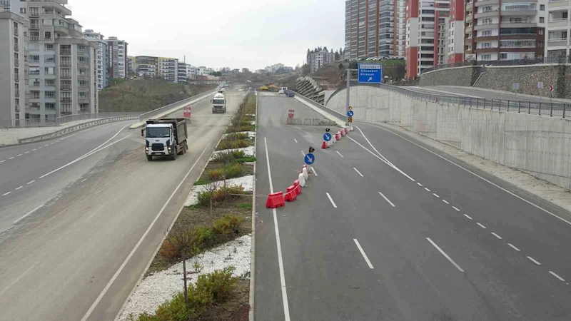 Türkiye’nin en maliyetli şehir içi yollarından Kanuni Bulvarı inşaatında sona doğru
