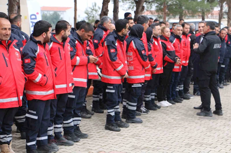 Diyarbakır’da 217 AFAD personeli peç taktı
