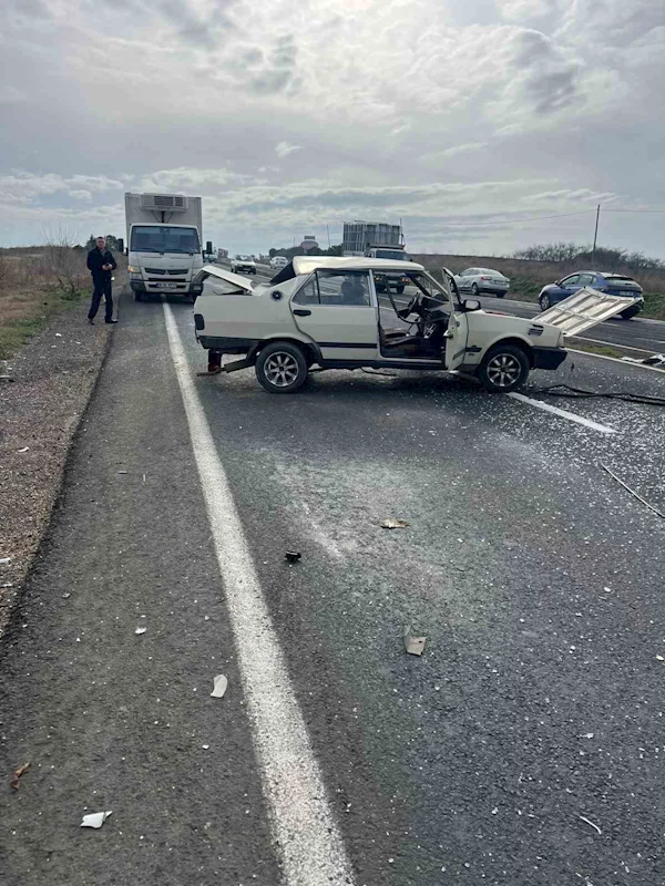 Muratlı-Tekirdağ karayolunda kaza: 2 yaralı
