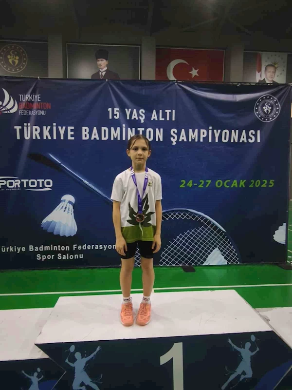 Osmangazili genç badmintoncudan gururlandıran başarı
